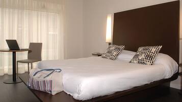 Appartement | Individueel gemeubileerd, een bureau, verduisterende gordijnen