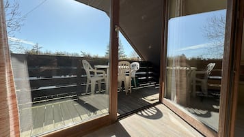 Apartamento (First Floor) | Sacada