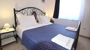 Apartment, 2 Bedrooms (668 - 1.kat) - Apartments Kolic (Dobrinj)