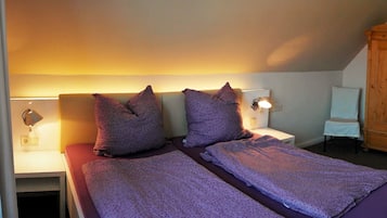2 bedrooms, travel crib, WiFi, bed sheets