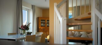 VELDIG OASIS MED EGEN BASSIN- OG TREVINN, avstand fra 8.-12. 09. 2019