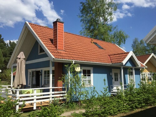 Swedish cosiness in a beautiful landscape 2 boats Fireplace WLAN