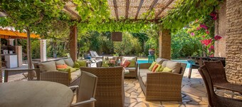 VILLA PROVENCALE PROCHE DE LA MER