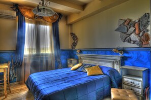 Basic Double or Twin Room | Individually decorated, individually furnished, cribs/infant beds - B&B Qui Dormì L'Etrusco (Canino)