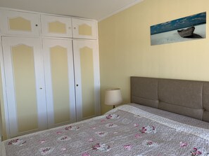 2 chambres, fer et planche à repasser, Wi-Fi
