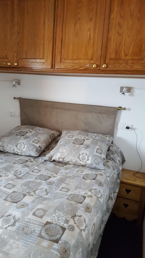 2 chambres, Wi-Fi gratuit, draps fournis