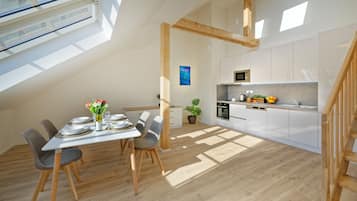 Loftsleilighet – exclusive, 1 soverom, terrasse, byutsikt | Eget kjøkken | Kjøleskap, vannkoker og kjøkkenutstyr