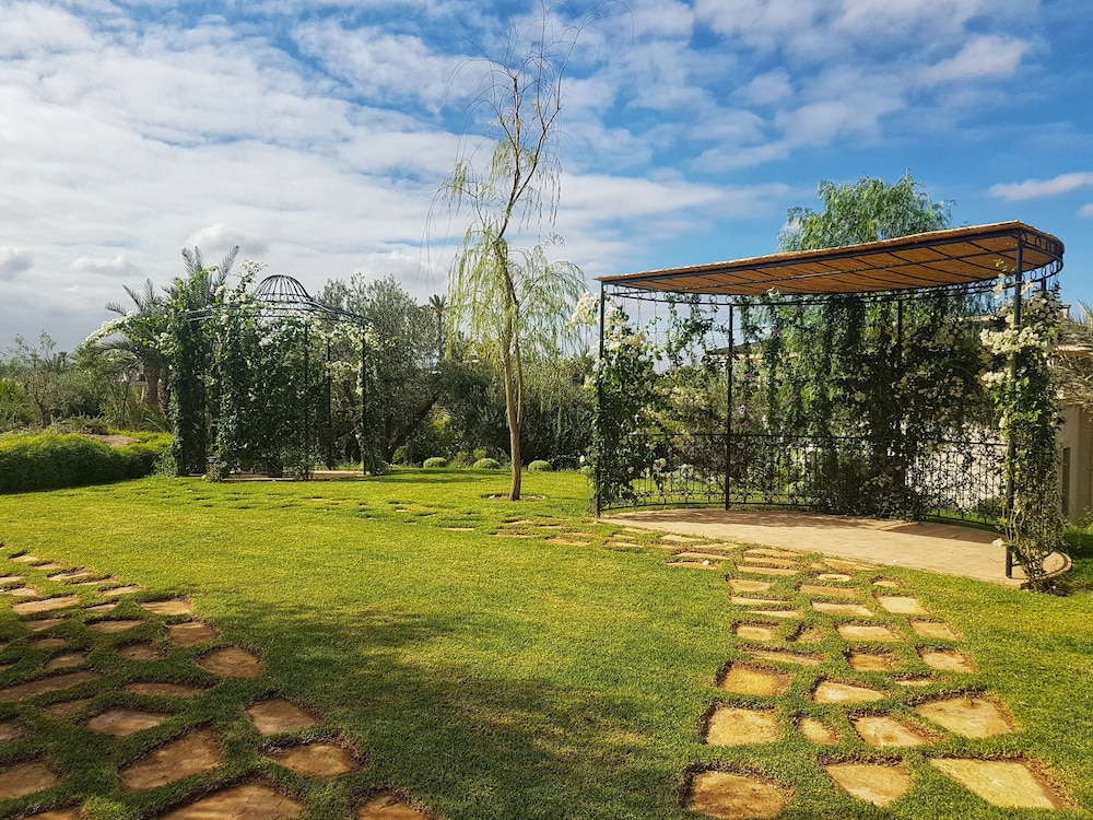 Palais Ronsard Relais & Châteaux. by null