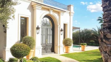 Villa | Ropa de cama de alta calidad, colchones con acolchado adicional, minibar