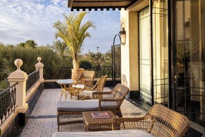 Junior Suite | Premium bedding, pillow-top beds, minibar, in-room safe