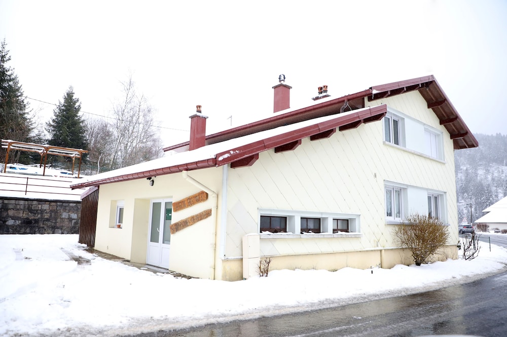 large gérardmer house near lake with all comfort