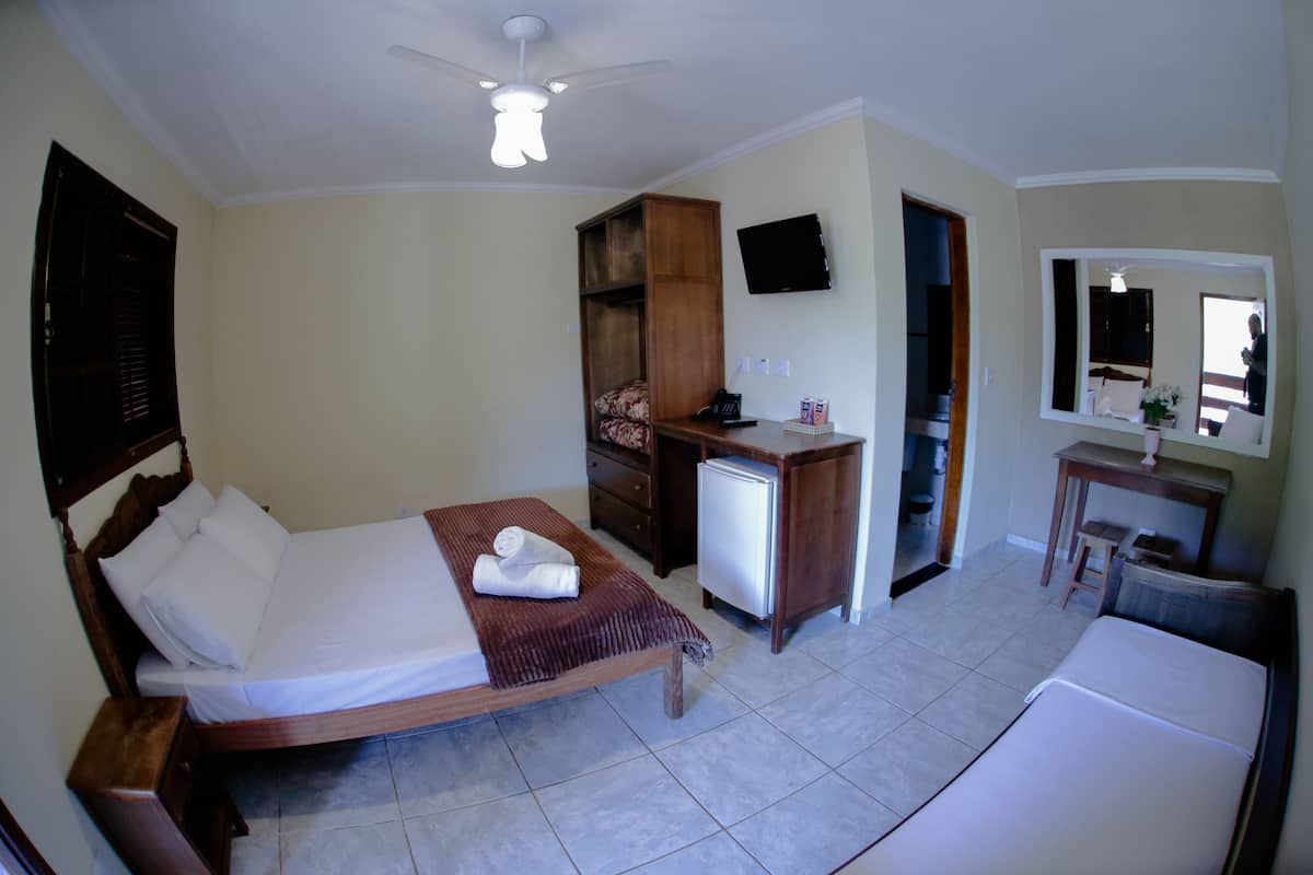 Hotel Mirante - APT PADRÃO (área central) | Minibaari, työpöytä, silitysrauta/-lauta, ilmainen Wi-Fi