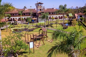 Hotel Mirante - APT AMPLO (área central) | Bar mini, meja, seterika/papan seterika, Wi-fi percuma 