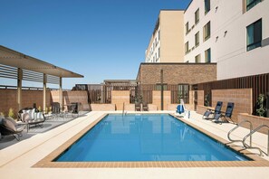 Outdoor pool, free pool cabanas