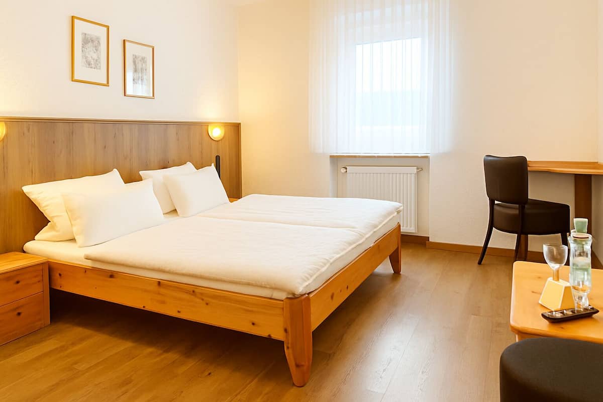 Double Room | In-room safe, desk, blackout curtains, free WiFi