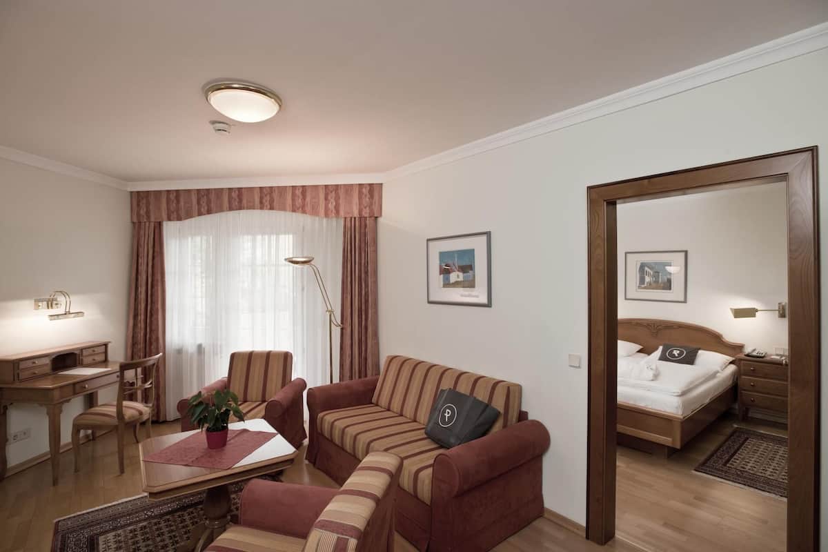 1 bedroom, in-room safe, desk, free WiFi