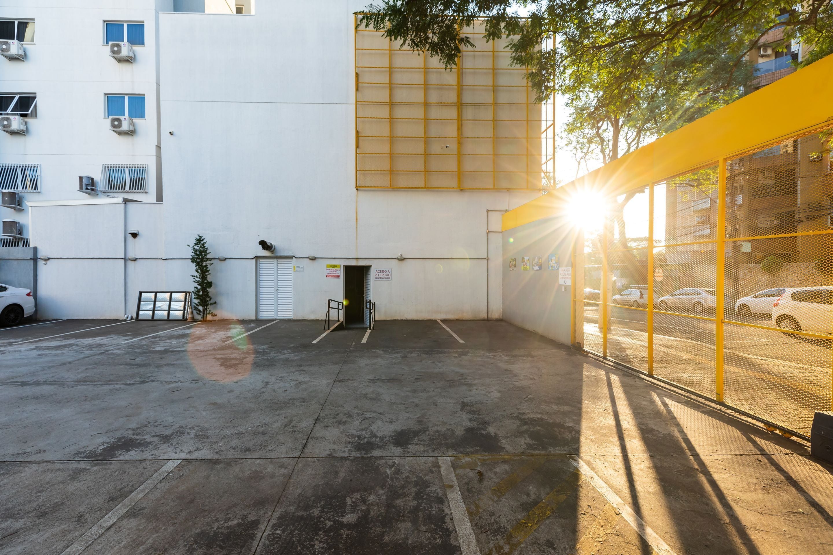 self-parking (surcharge) 25 per day