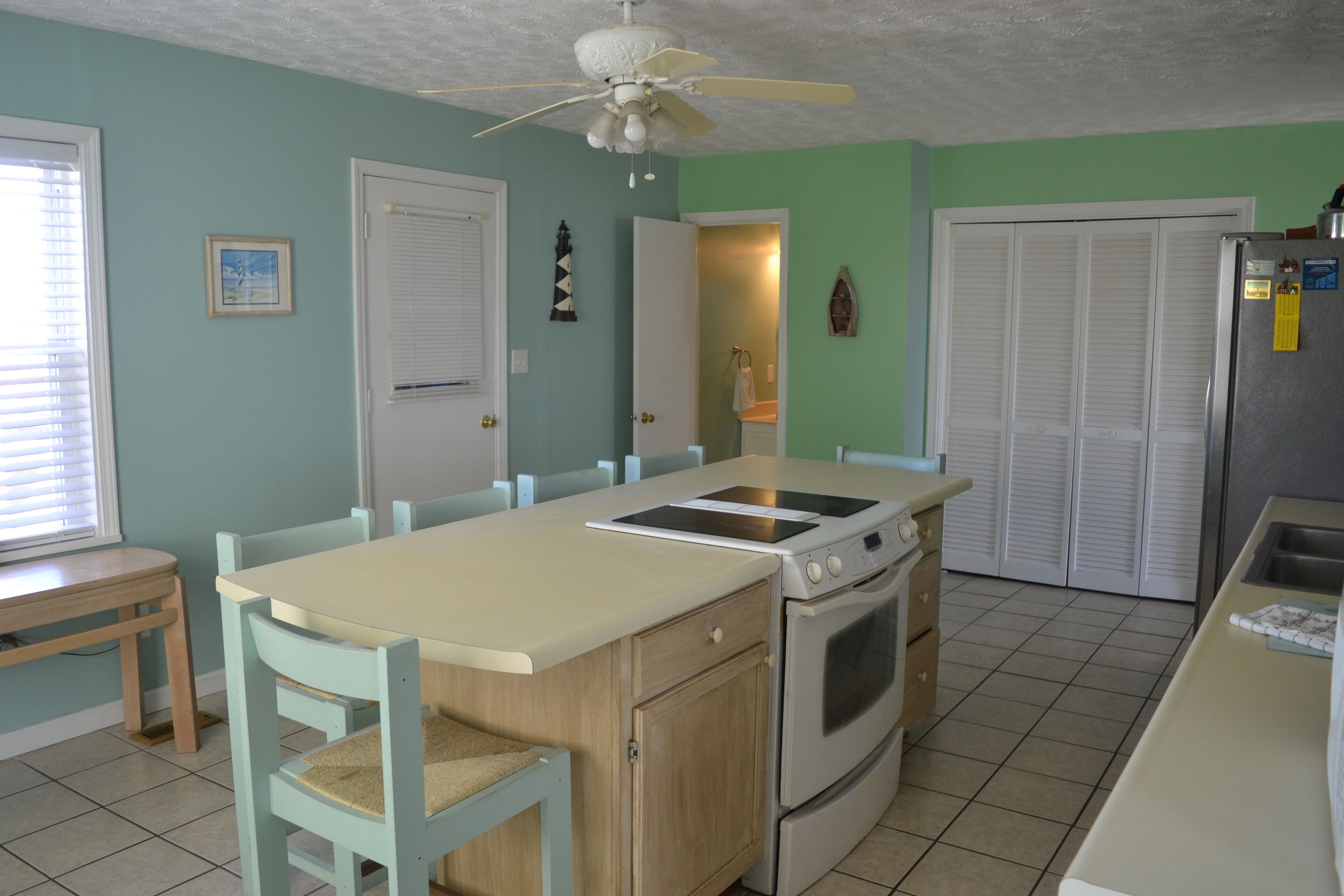 Oceanfront Atlantic Beach, NC Cape Lookout Peek See and hear the Atlantic Ocean