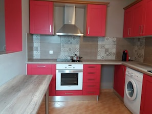 Fridge, oven, dishwasher, coffee/tea maker - 2 bedrooms apt, 4km from Lassi,8km from the Airport (Kompothekrata)