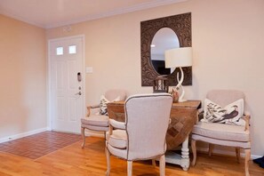 Interior - Downtown Poolside 2 Bedroom (Austin)