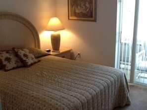 5 bedrooms, iron/ironing board, free WiFi, bed sheets
