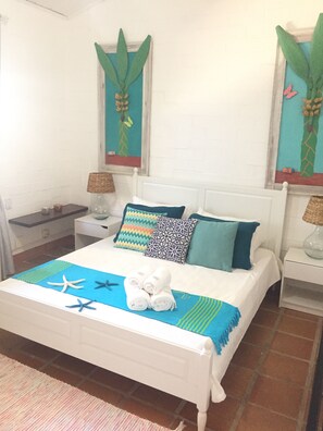 3 عدّة غرف نوم ومكواة/لوح كي وواي فاي وملاءات أسرّة