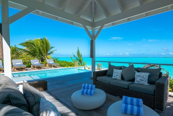 Outdoor pool - Beachfront 5BR Villa w/ Pool | George Town, Exuma | Bajamar (Moss Town)