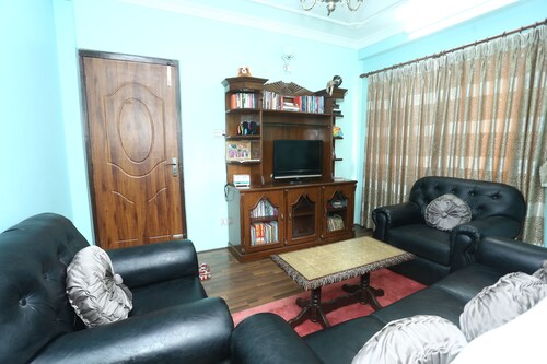 Delights Home wird von einem lokalen Gastgeber geführt und befindet sich in einer ruhigen Gegend von Kathmandu.