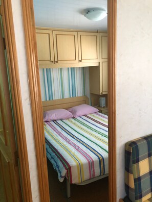 2 Schlafzimmer, Bügeleisen/Bügelbrett, Bettwäsche