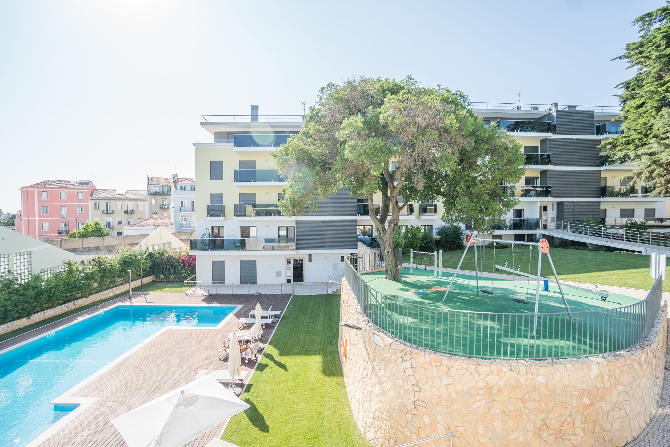 Luxury Belem Pool & Garden Apartment