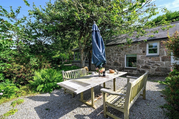 Porth Nanven Cottage is a single level cottage in a magical valley.
