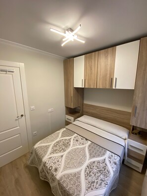 3 chambres, fer et planche à repasser, draps fournis