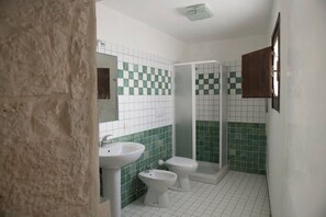 Towels, toilet paper - Trulli DOMANGI - the Trullino (Alberobello)