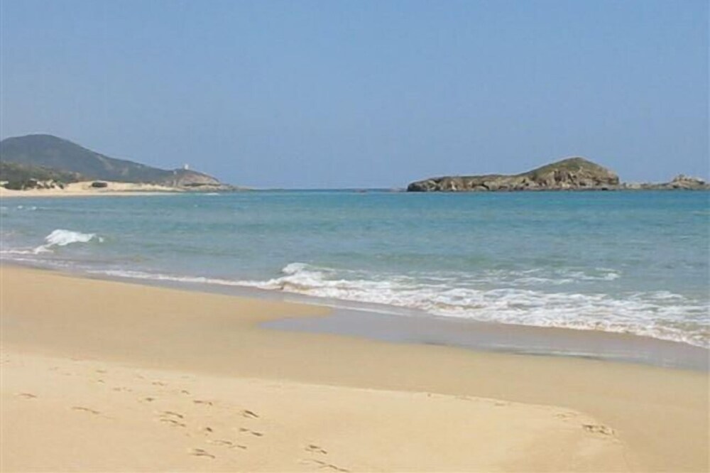 blue sea sun and sea, a fantastic cycling holiday for you too !!.