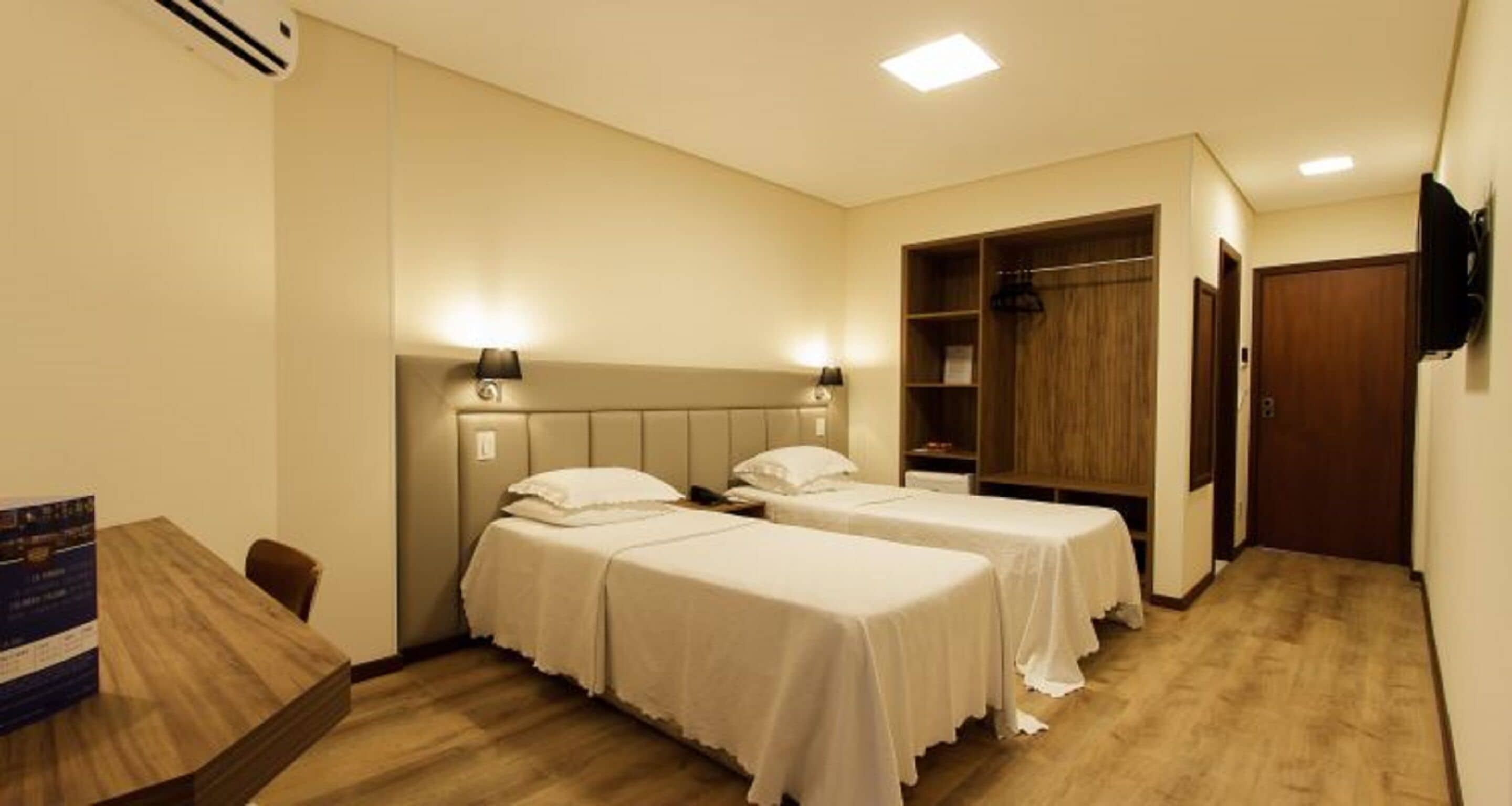 华丽客房, 1 张大床, 无烟房 | 迷你吧、笔记本电脑工作区、遮光窗帘、免费 WiFi