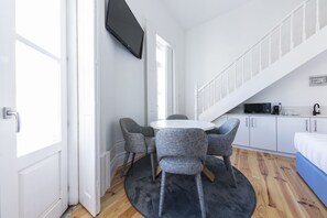 四人房 (Duplex) | 熨斗/熨衣板、免費無線上網、床單