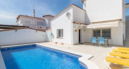Villa con piscina privada climatizada, wifi, sat, cerca playa