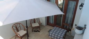 Appartamento curato fresco silenzioso a due passi dal mare