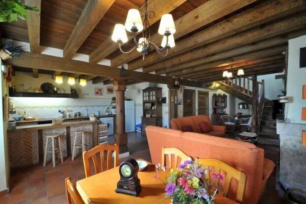 Self catering La Fuente de Pavía for 6 people