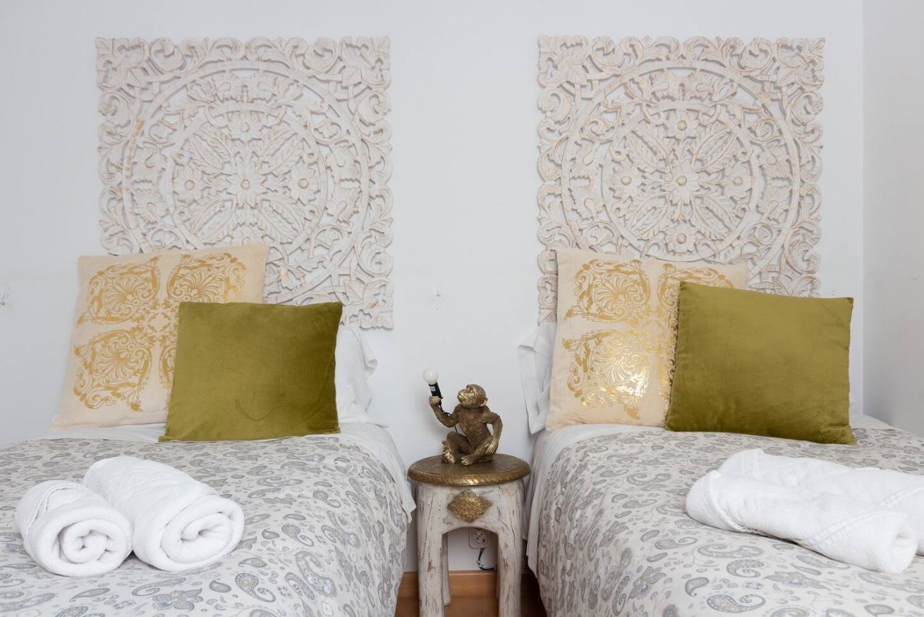 2 slaapkamers, een strijkplank/strijkijzer, reisbedje, wifi