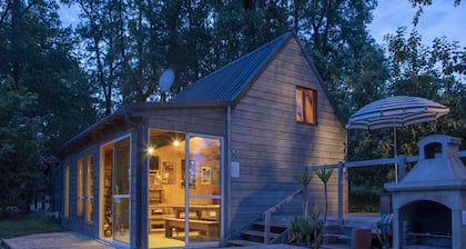 Castelwood: comfortable ecological chalets with swimming pool in the Dordogne.