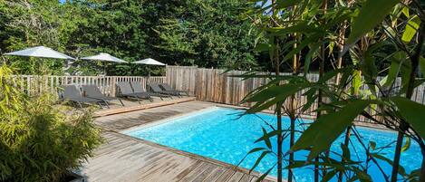 Piscine extérieure, piscine chauffée
