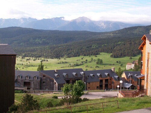 Bel Appartement ensolleillé au centre du village
