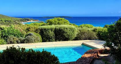 Villa 8 people panoramic view of Palombaggia Beaches. Sea access on foot.