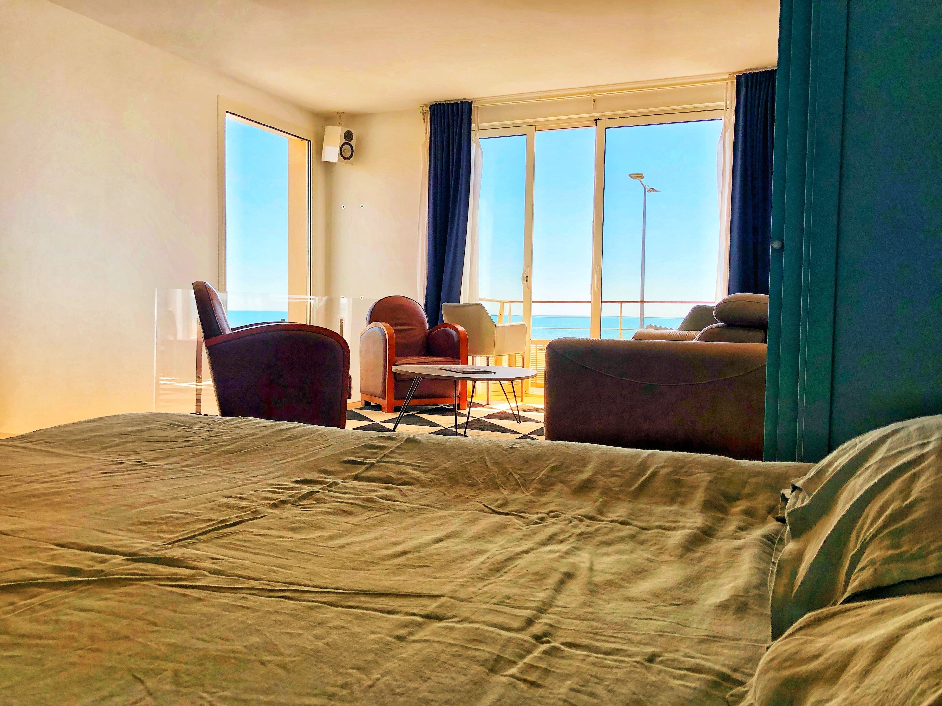 2 chambres, bureau, fer et planche à repasser, Wi-Fi gratuit