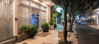 Cataleya Hotel