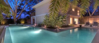 Amazing Pool on East Beach, SPA, Short Walk to Beach, 3 Kings plus, Dog Friendly
