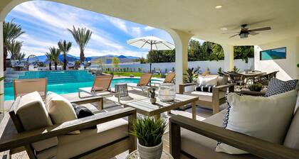 * New Modern Estate * Expansive Hinterhof, Pool / Spa, Spiele, ideal für Unterhaltung!