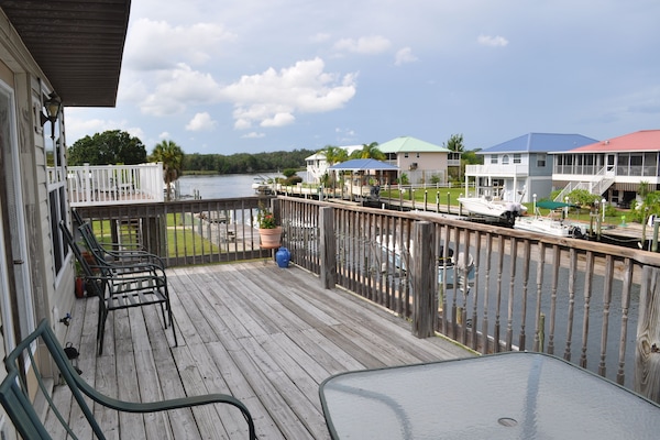 View on Crystal River looking North.