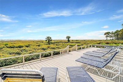 Family Beachfront Retreat: Walk to Coligny Plaza with Side Ocean Views